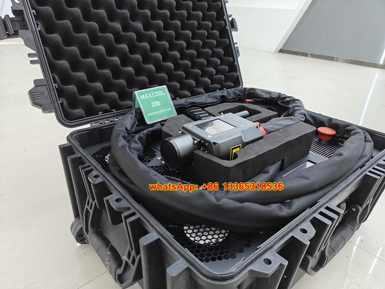 300W 200W 500W Handheld Laser  - Portable Laser Rust Removal 评论和价格